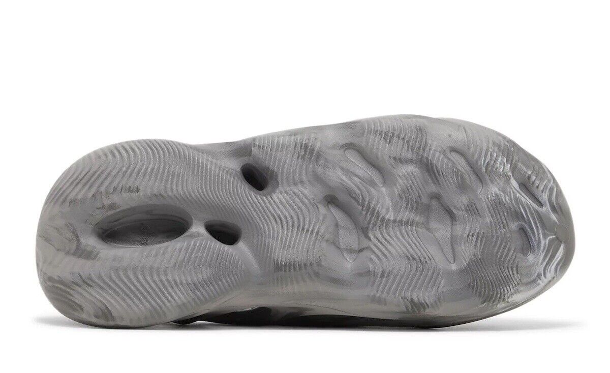 adidas Yeezy Foam RNR "MX Granite"